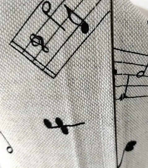 Dekorační polštář notové osnovy 45 x 45 cm