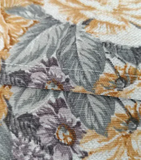 Dekorační polštář růže okrové 45 x 45 cm