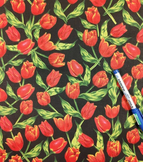 Bavlněná látka tulipány na černé