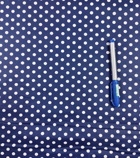 Bavlněná látka puntíky dark blue 6 mm