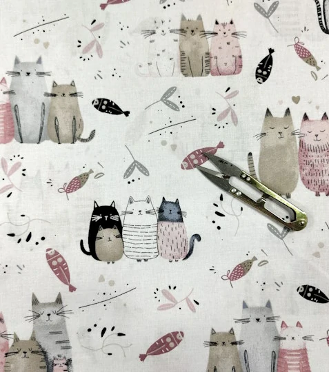 Bavlněná látka kočičí rodinka růžová