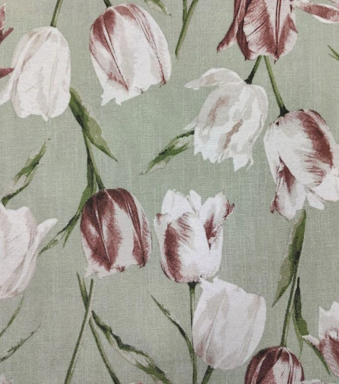 Dekorační látka tulipány na světle zelené
