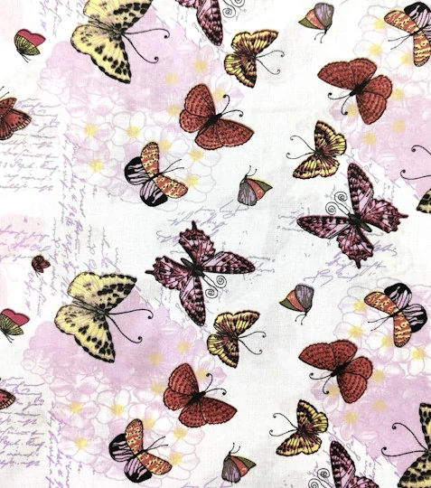 Bavlněná motýlci na růžovém písmu
