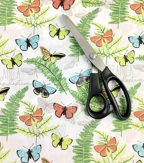 Bavlněná látka kapradí s motýlky