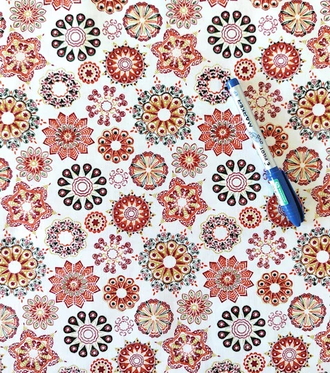 Bavlněná látka mandalky červené