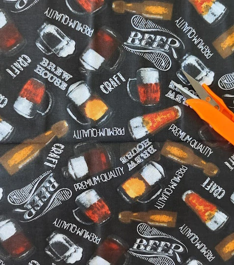 Bavlněná látka pivo na černé