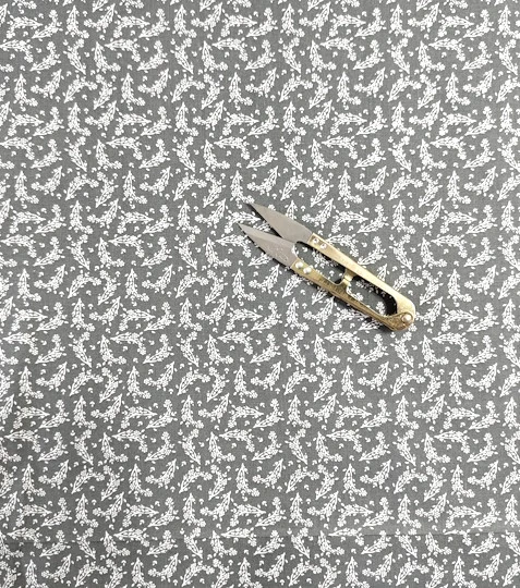 Bavlněná látka větvičky na šedé